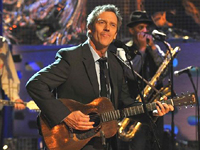Hugh Laurie ������� � ������� � ���� 1 �� ��� �� 11 ���